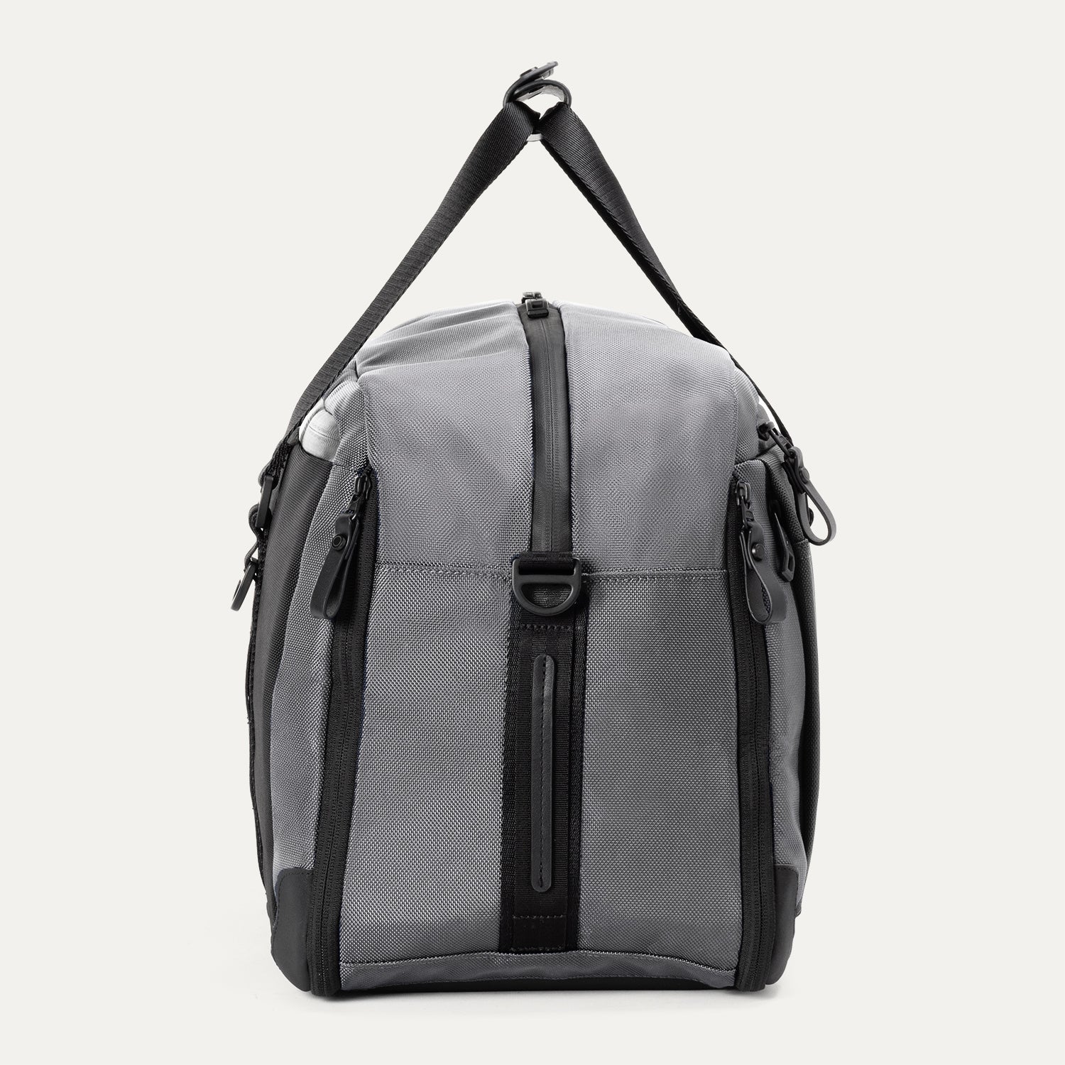 Travelpro® Altitude™ Double Expansion Duffel (32 x 49 x 23 cm) - Image 32