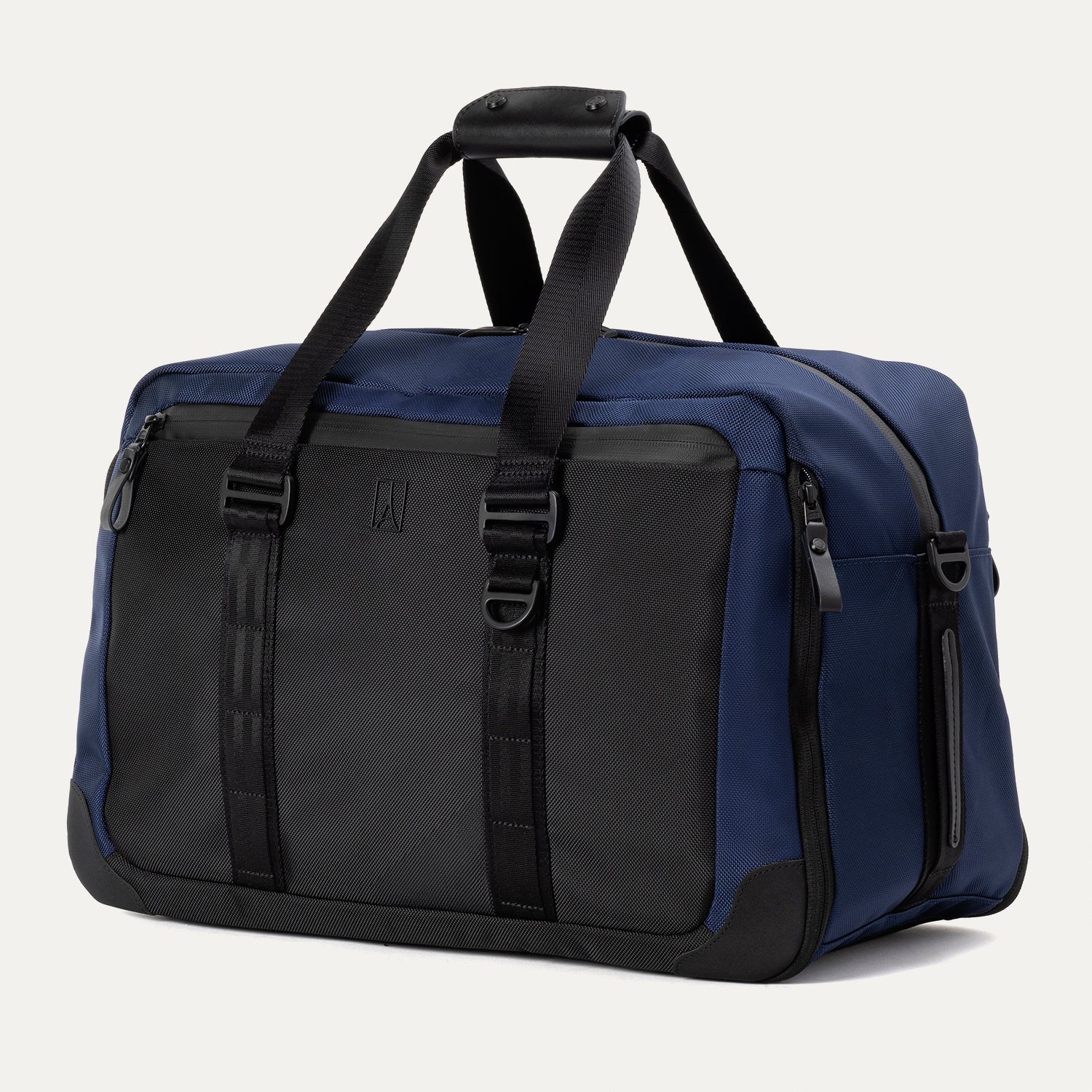 Travelpro® Altitude™ Double Expansion Duffel (32 x 49 x 23 cm) - Image 47