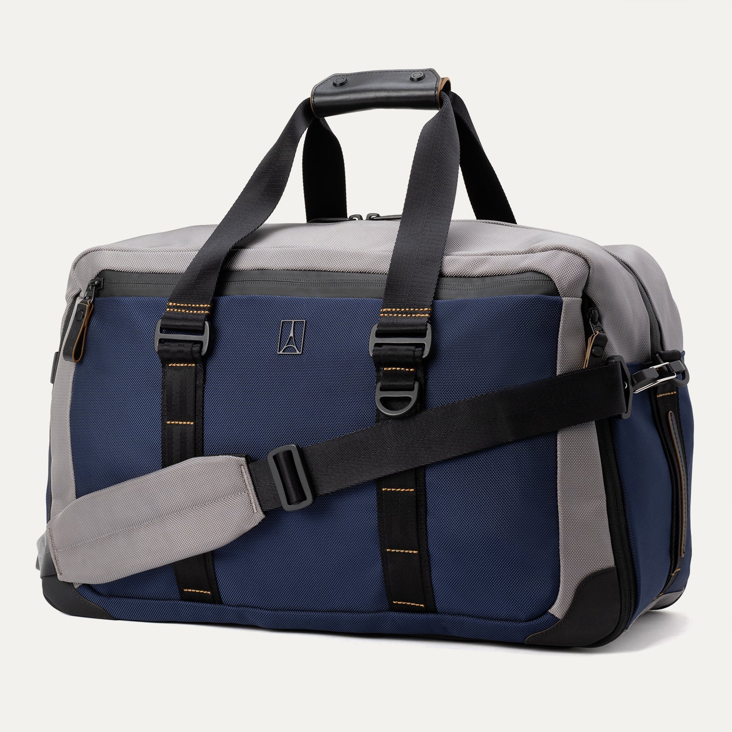 Travelpro® Altitude™ Double Expansion Duffel (32 x 49 x 23 cm) - Image 48