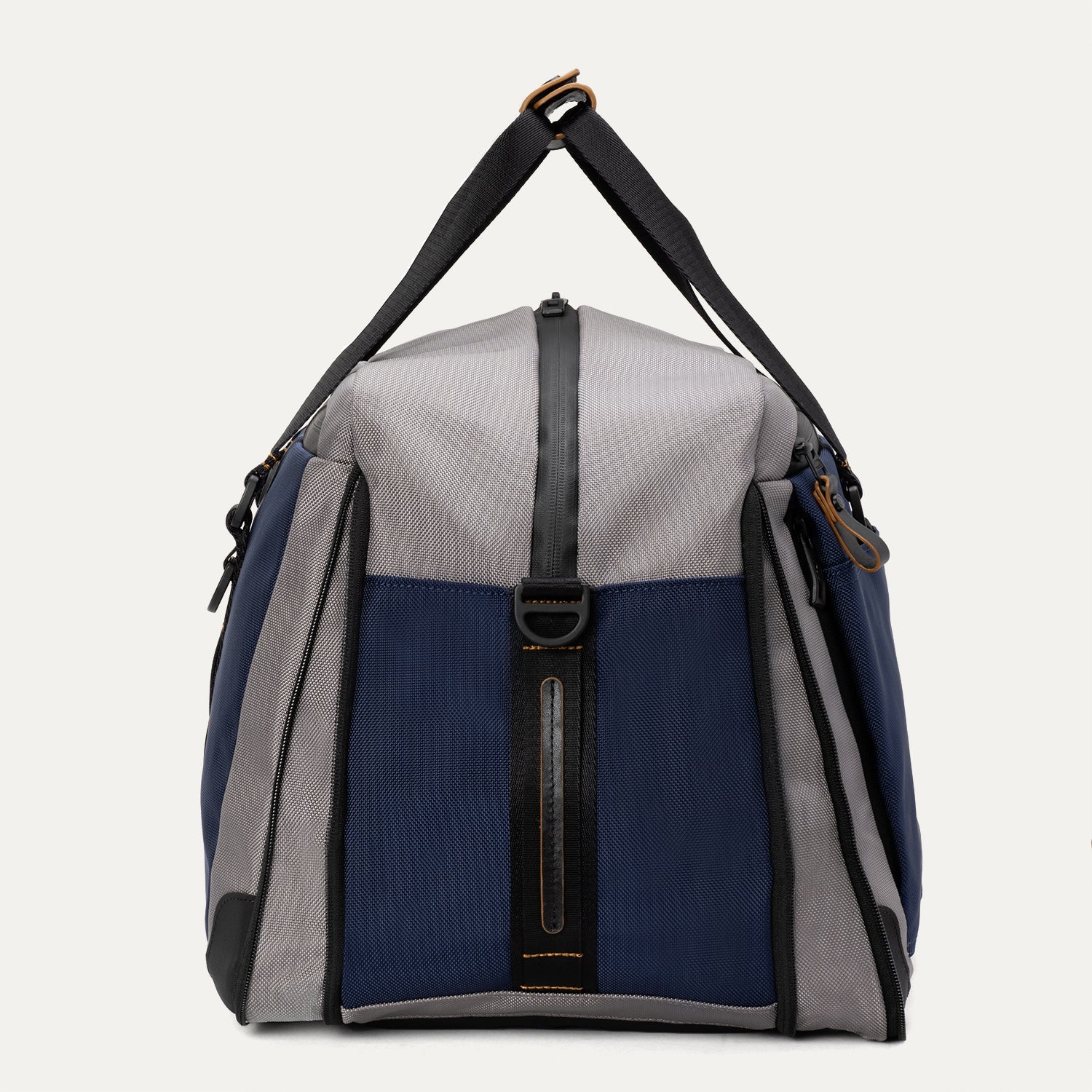 Travelpro® Altitude™ Double Expansion Duffel (32 x 49 x 23 cm) - Image 50