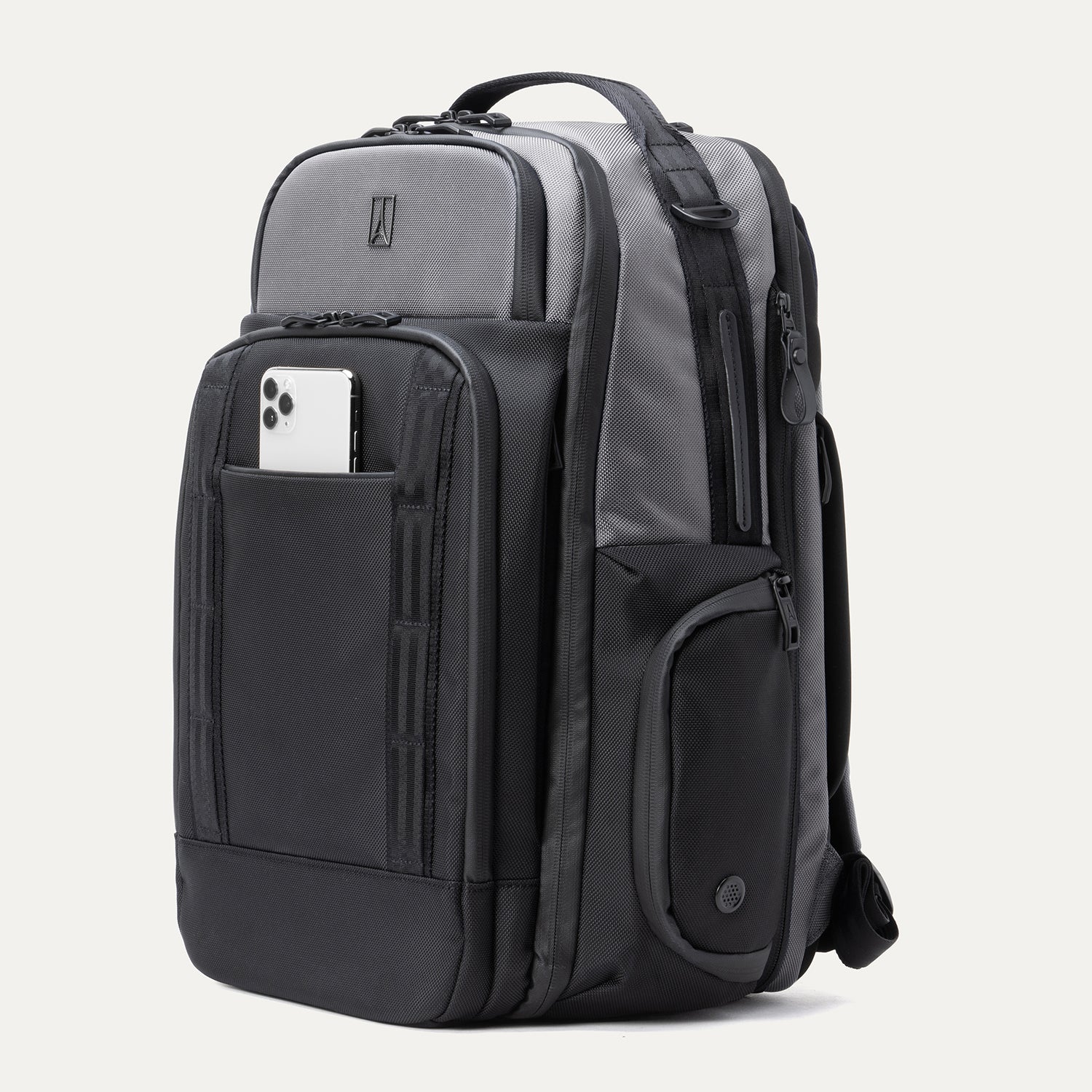 Travelpro® Altitude™ Large Expandable Laptop Backpack 30-36L (46 x 38 x 24 cm) - Image 34