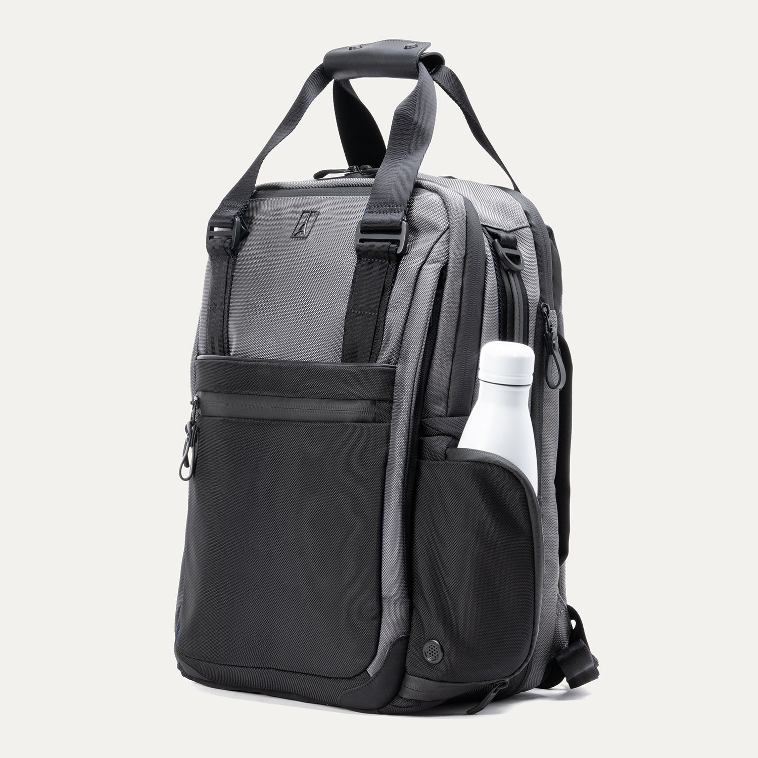 Travelpro® Altitude™ Medium Expandable Laptop Backpack 25-30L (43 x 37 x 22 cm) - Image 27