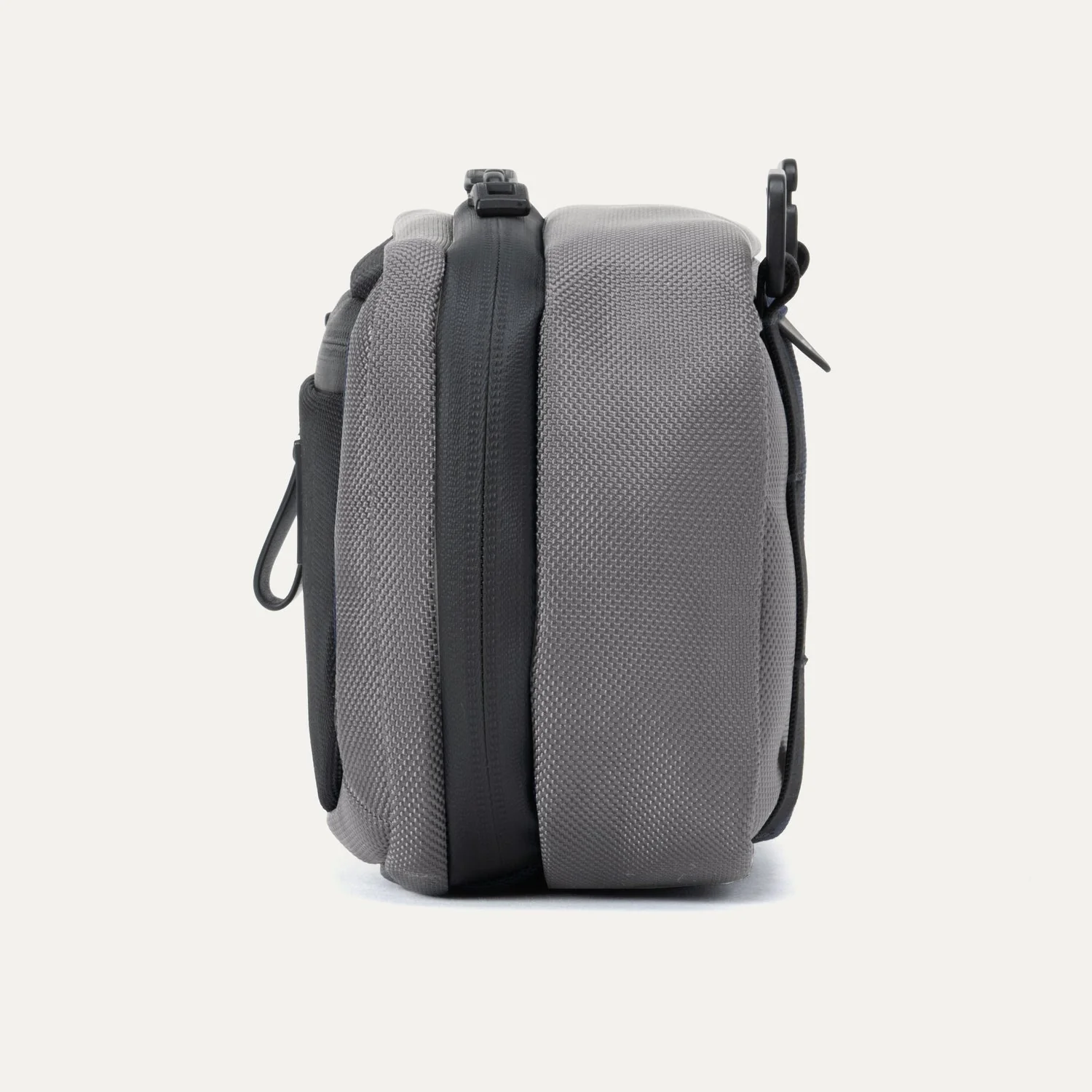 Travelpro® Altitude™ Organisation Kit (13 x 23 x 8 cm) - Image 17