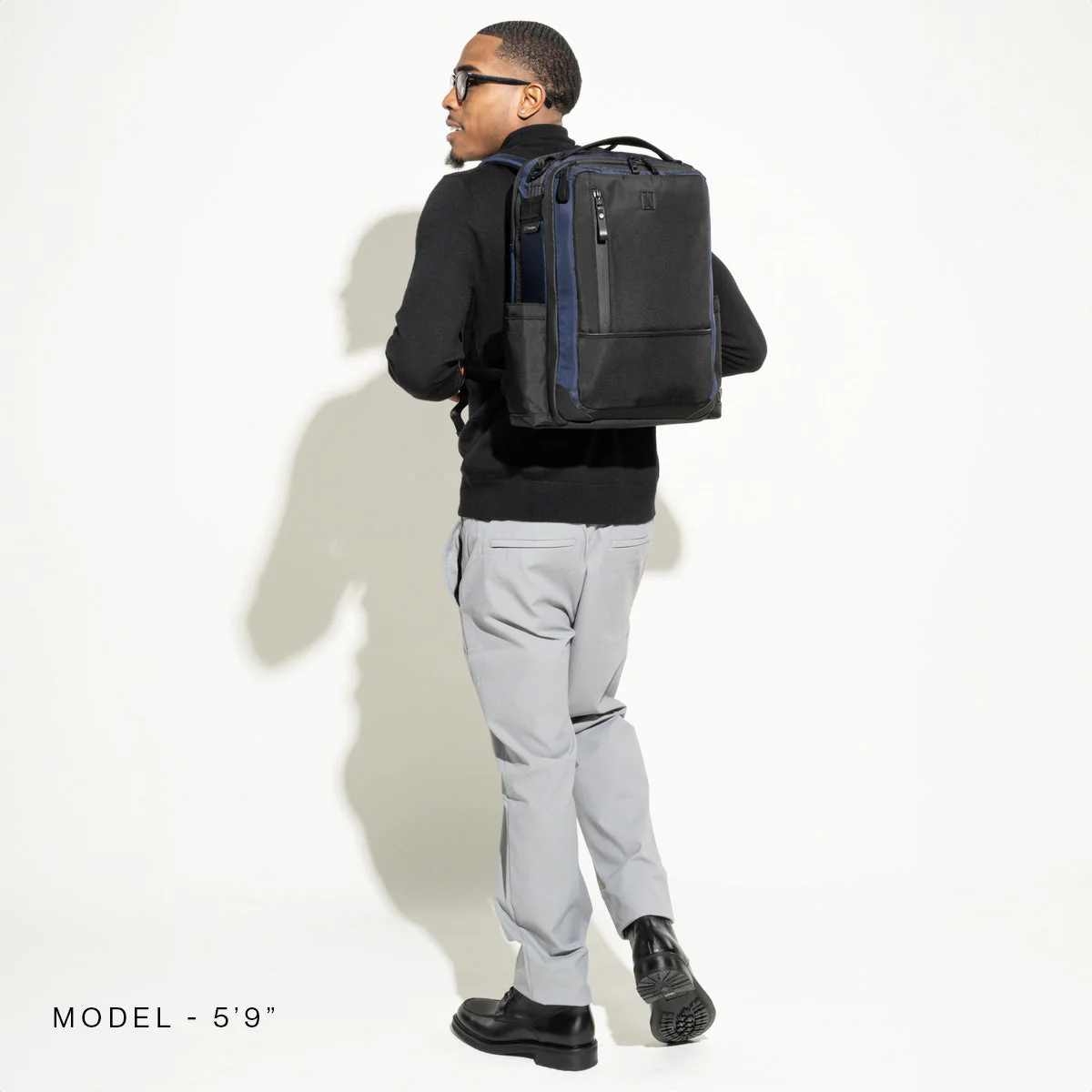 Travelpro® Altitude™ Slim Expandable Laptop Backpack 20-24L (41 x 34 x 20 cm) - Image 22
