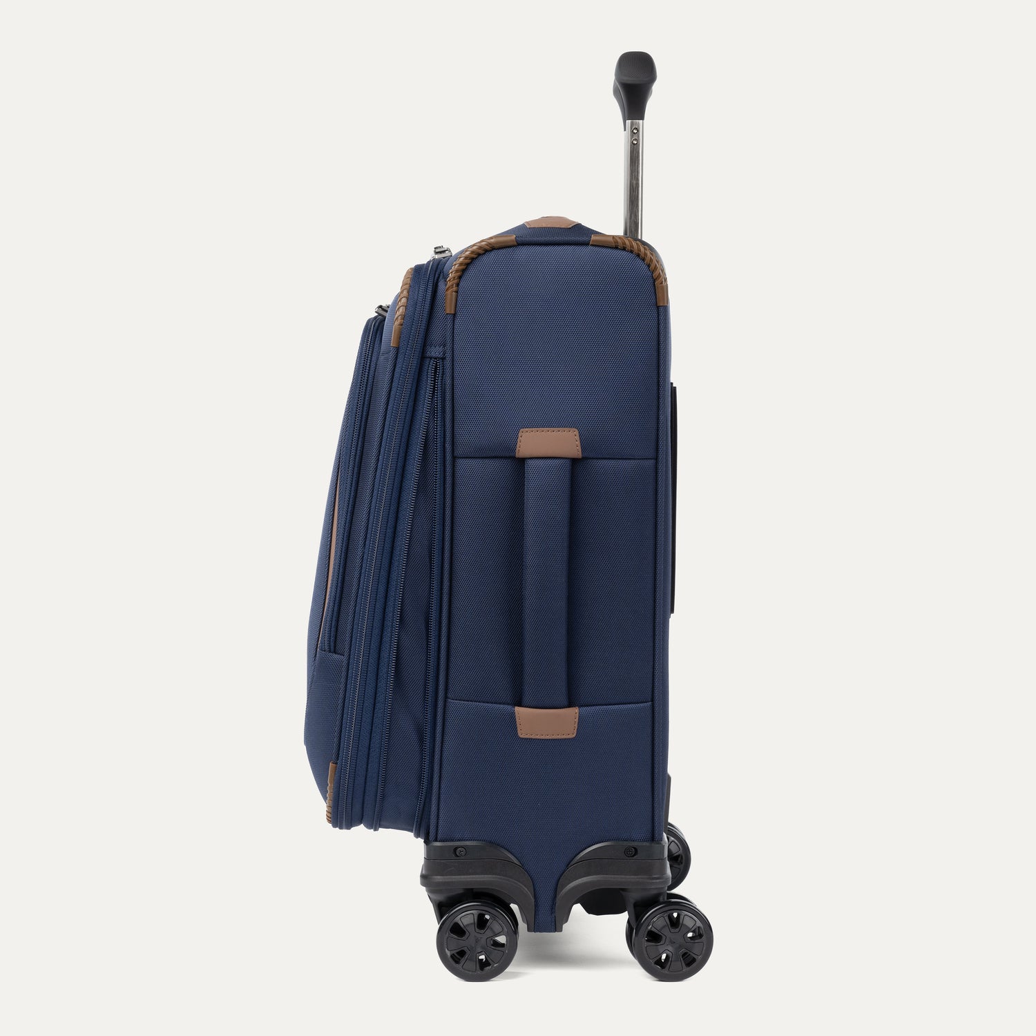 Crew™ Classic Compact Expandable Cabin Spinner 56cm (56 x 36 x 23 cm) - Image 12