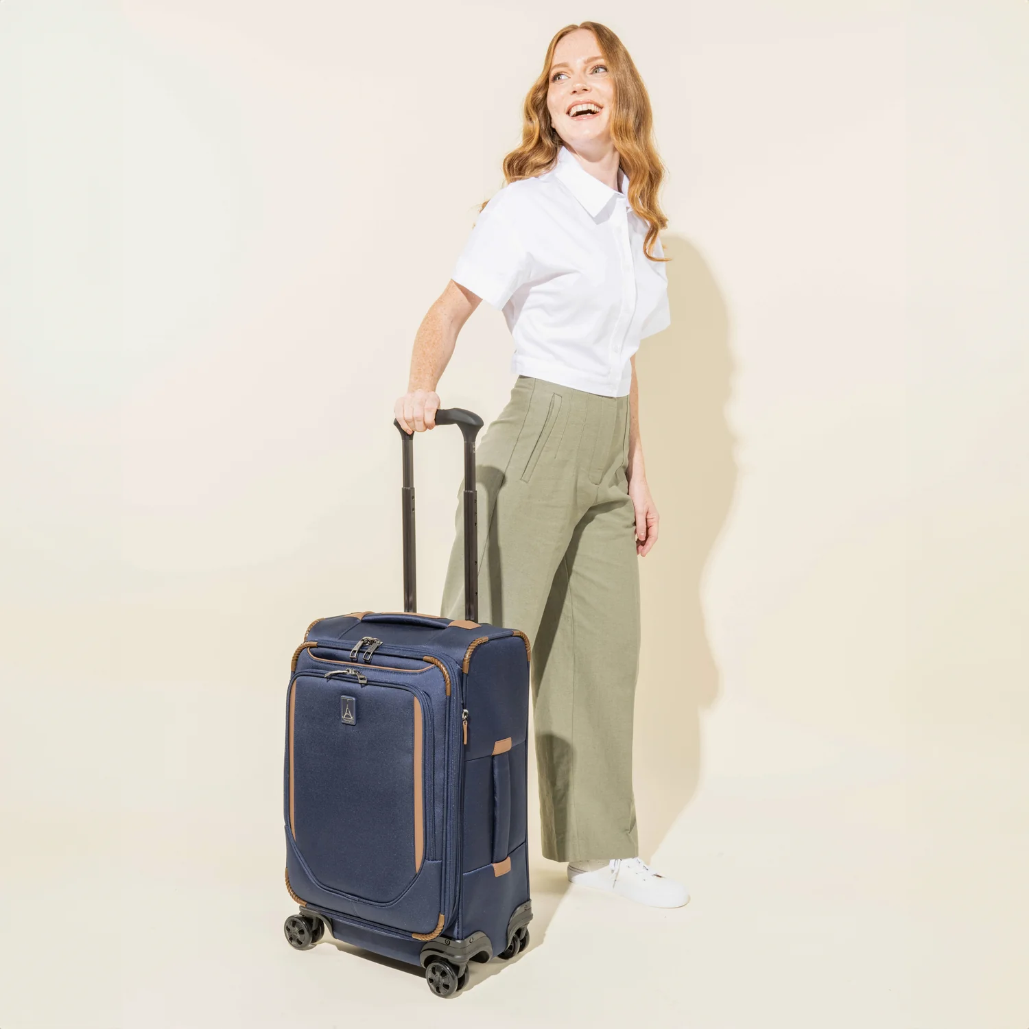 Crew™ Classic Compact Expandable Cabin Spinner 56cm (56 x 36 x 23 cm) - Image 13