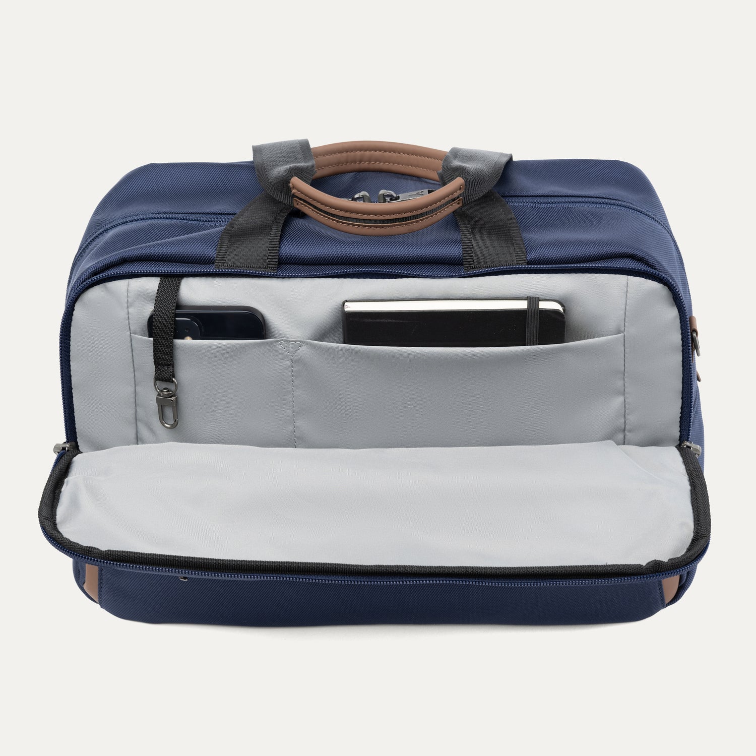 Crew™ Classic UnderSeat Tote 25cm (25 x 41 x 23 cm) - Image 3