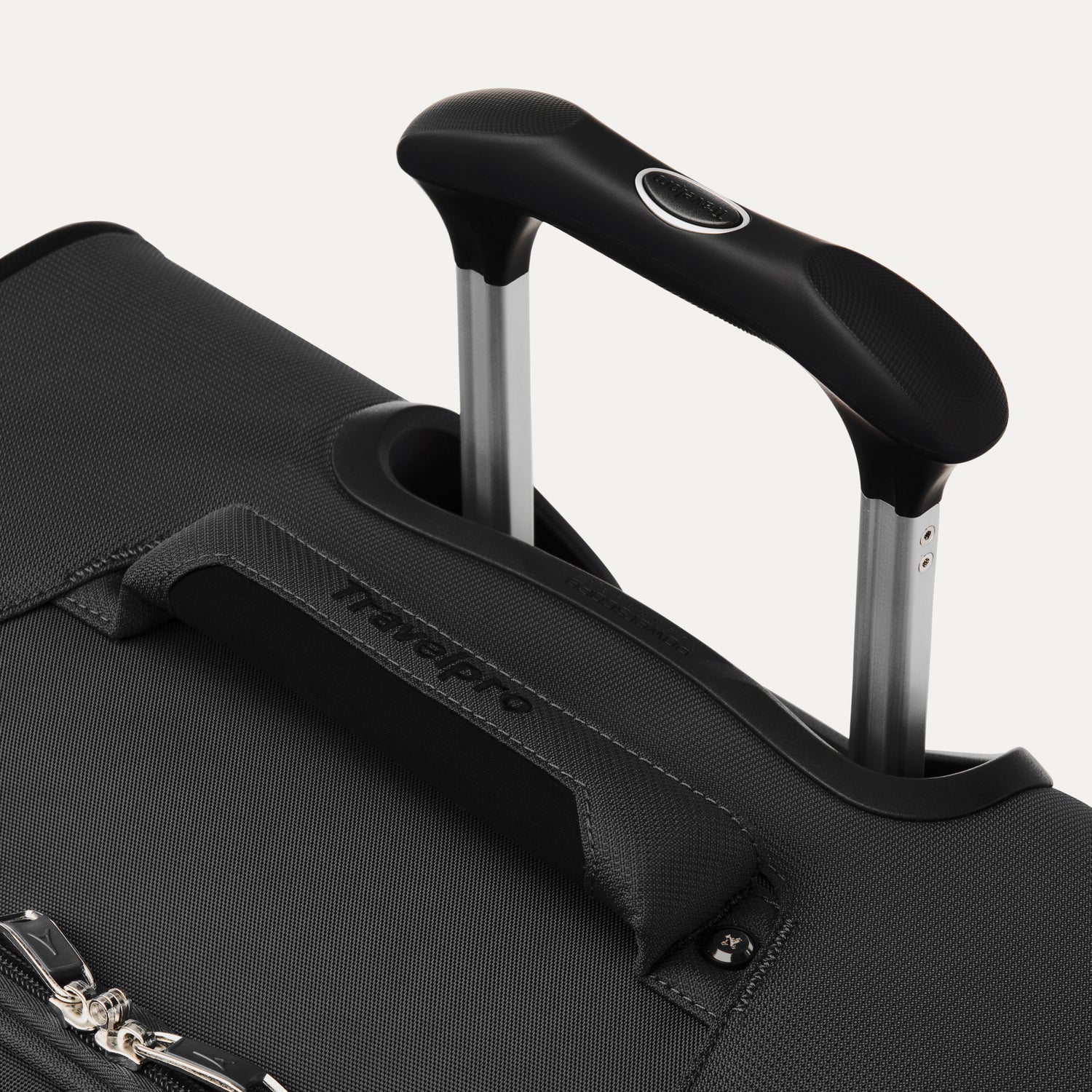 Maxlite® 5 Medium Expandable Soft Shell Spinner 69cm (69 x 47 x 29 cm) - Image 27