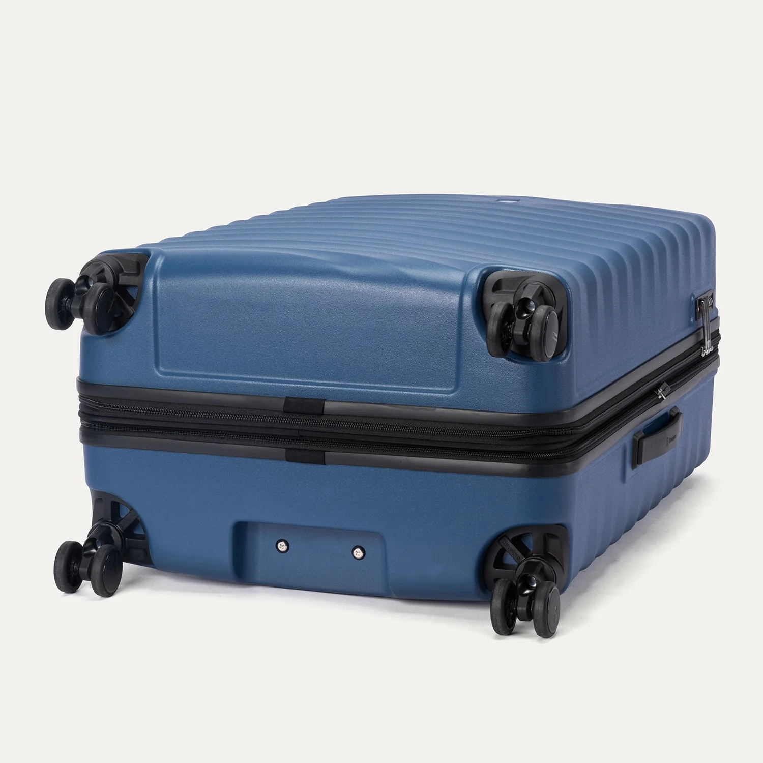 Maxlite® Air V2 Large Check-In Hard Shell Spinner (78 x 49 x 30 cm) - Image 15