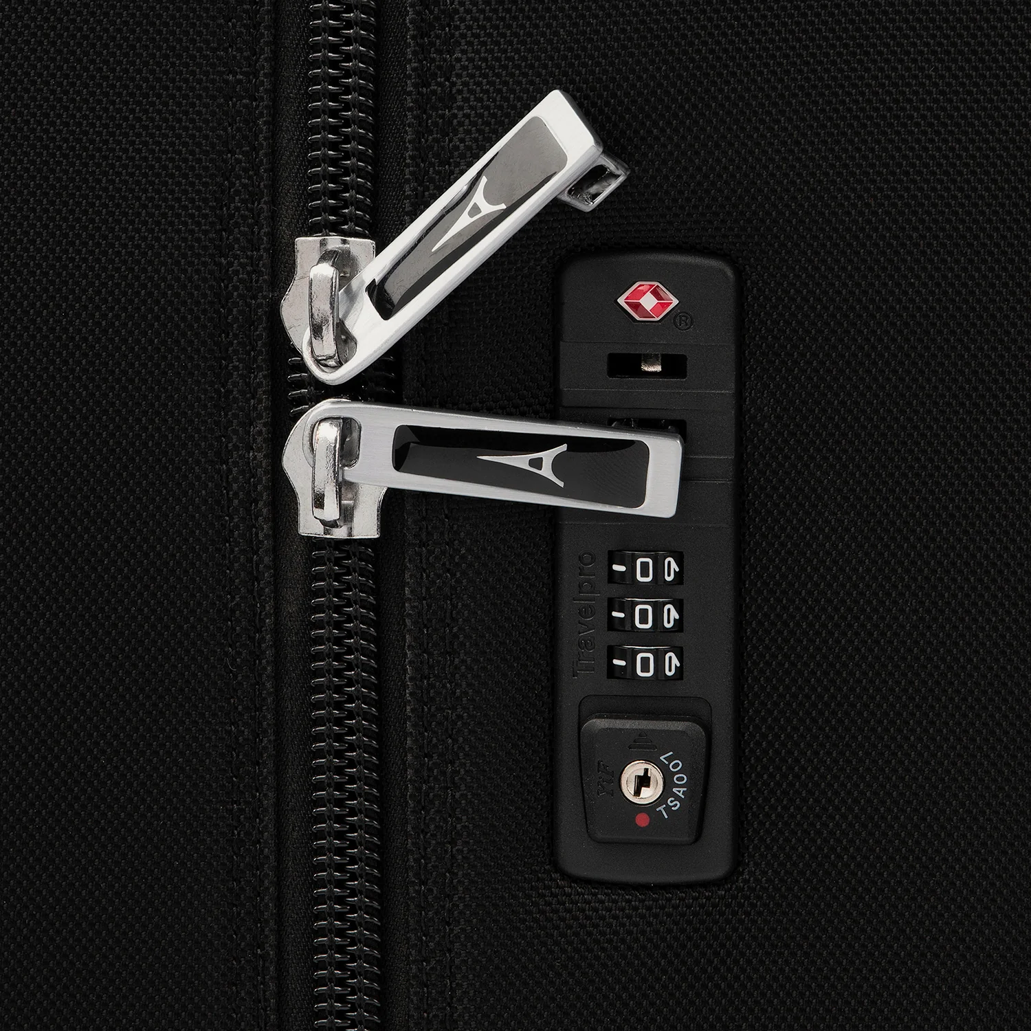 Platinum® Elite  Rolling Garment Bag (61 x 62 x 27 cm) - Image 5