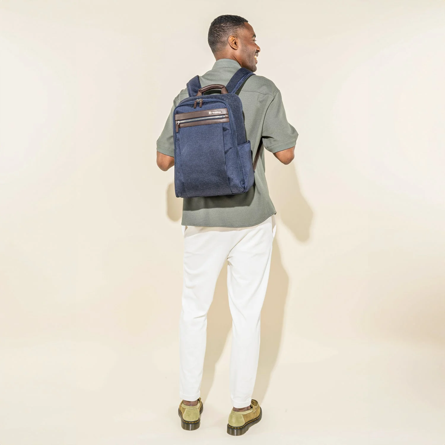 Platinum® Elite Slim Backpack (40  x 30 x 15 cm) - Image 10
