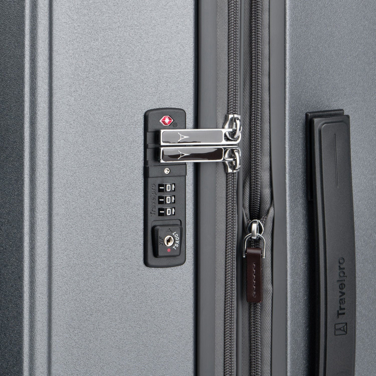 Platinum® Elite Large Expandable Hard Shell Spinner (76 x 46 x 34cm) - Image 37