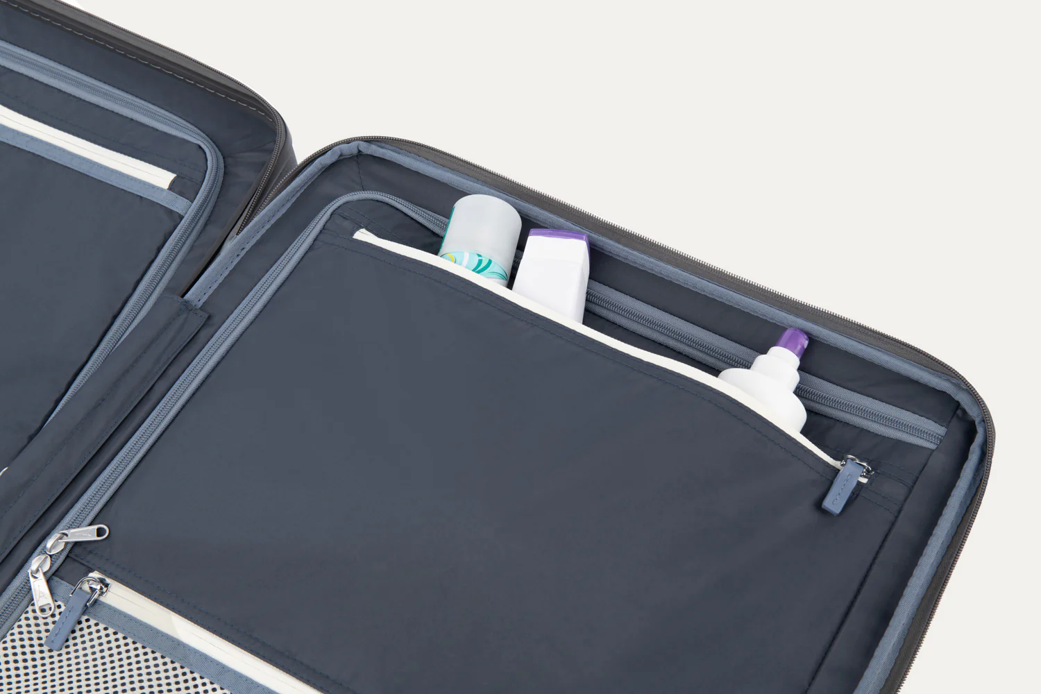 Platinum® Elite Large Expandable Hard Shell Spinner (76 x 46 x 34cm) - Image 38
