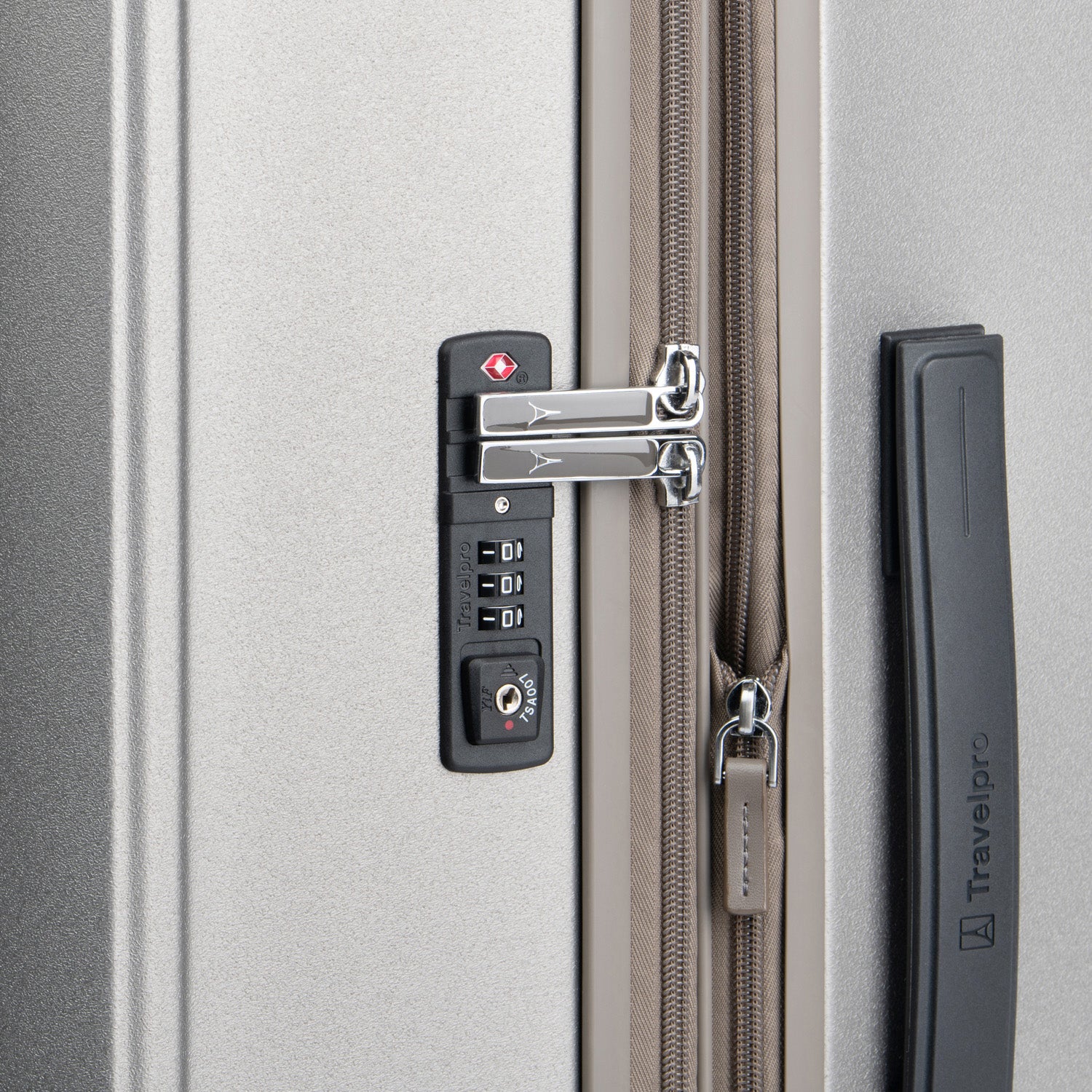 Platinum® Elite Large Expandable Hard Shell Spinner (76 x 46 x 34cm) - Image 6