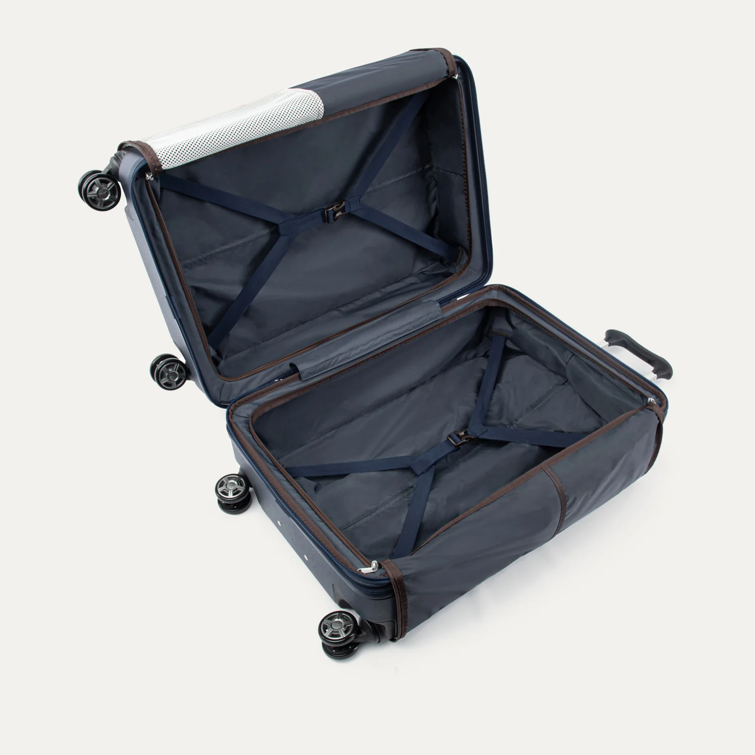 Platinum® Elite Medium Expandable Hard Shell Spinner (69 x 46 x 33cm) - Image 37