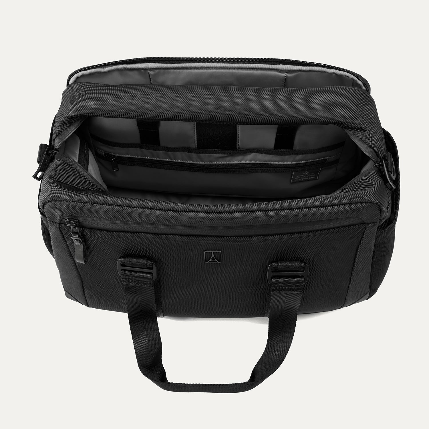 Travelpro® Altitude™ Day-to-Day Duffel (28 x 43 x 20 cm) - Image 12