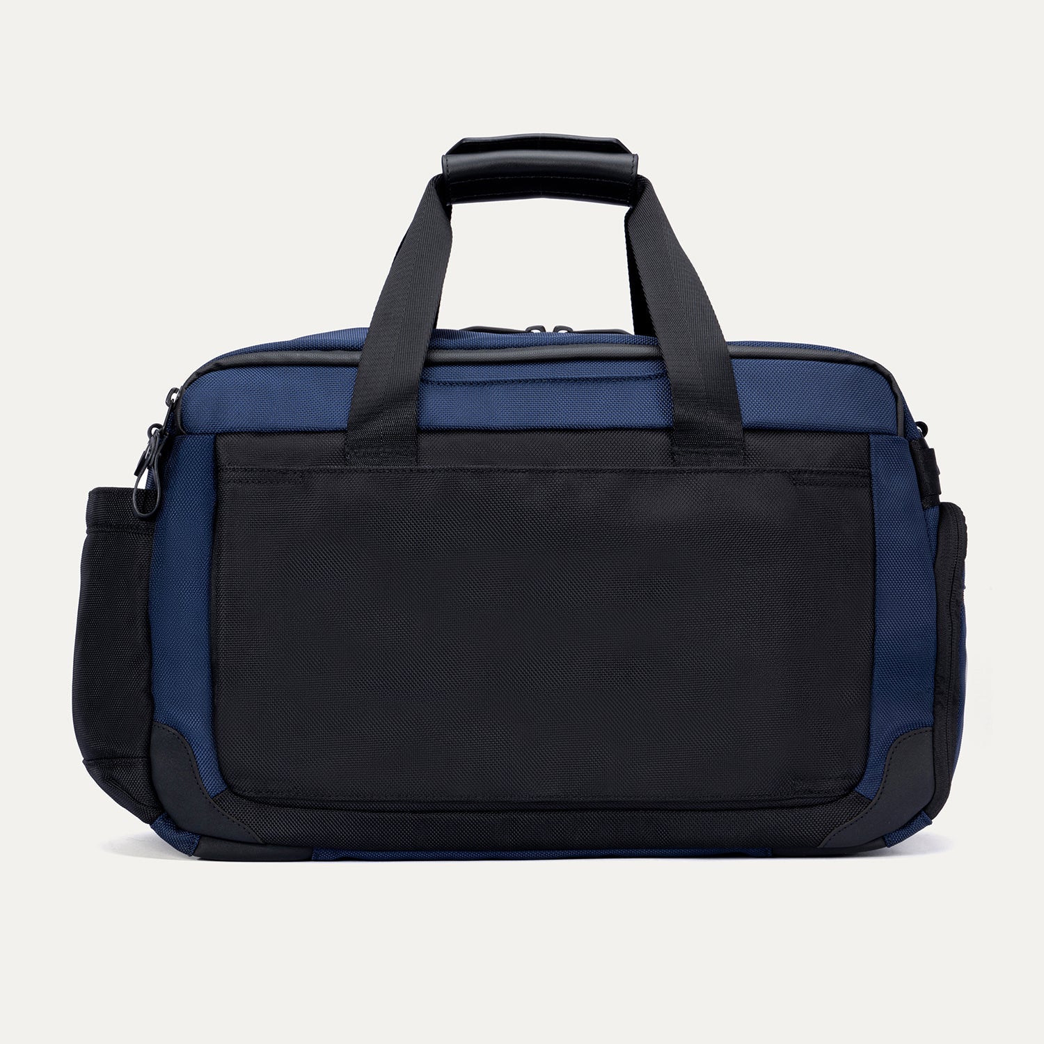 Travelpro® Altitude™ Day-to-Day Duffel (28 x 43 x 20 cm) - Image 35