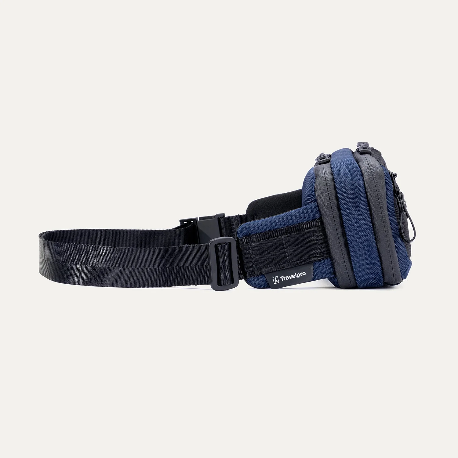 Travelpro® Altitude™ Sling 2L (13 x 23 x 8 cm) - Image 15