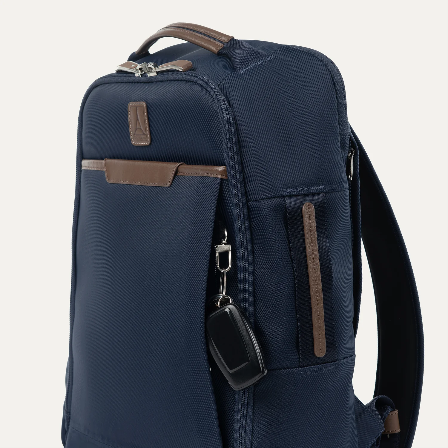 Travelpro® x Travel + Leisure® Slim Backpack (40  x 30 x 15 cm) - Image 15