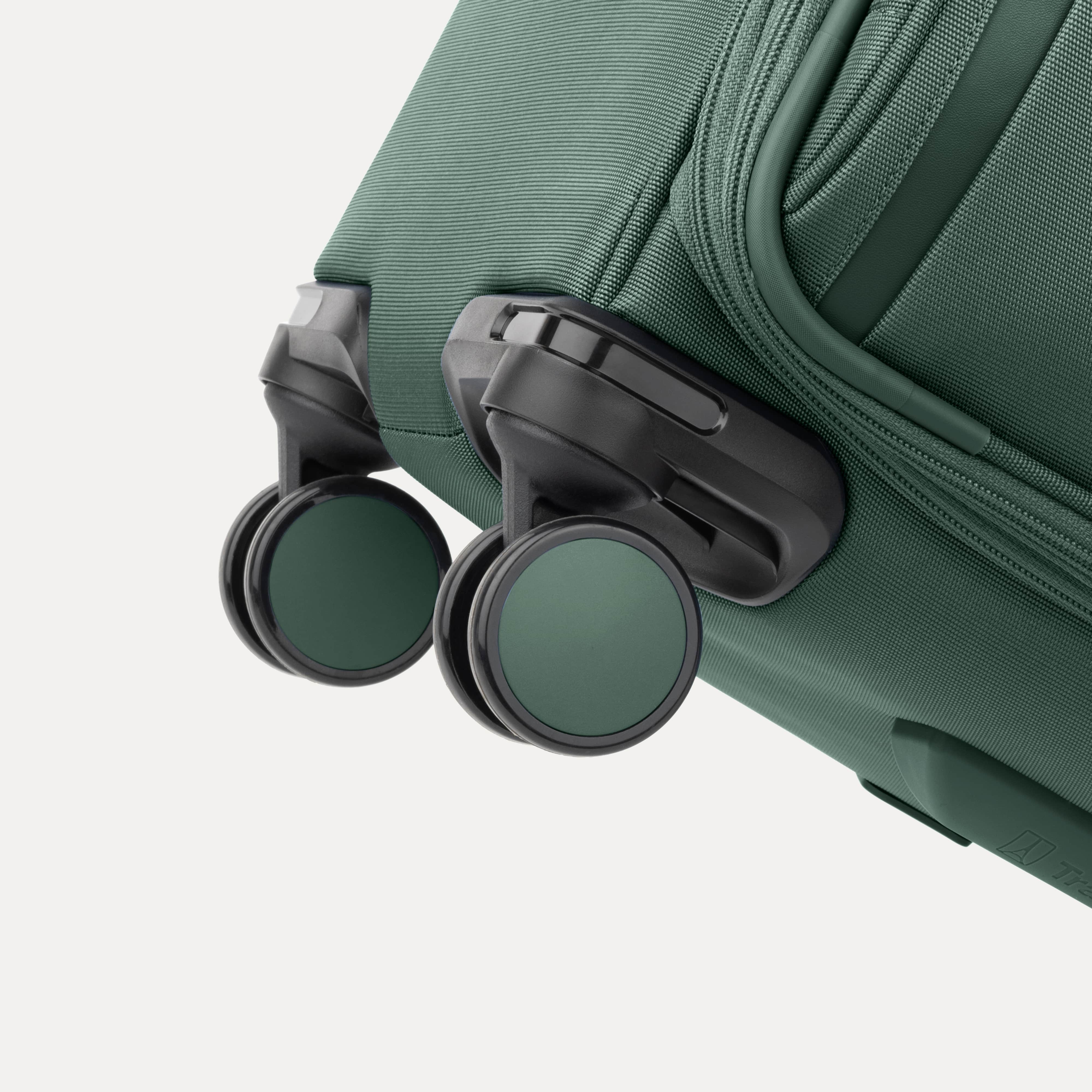 VersaPack®+ Medium Spinner 69cm (69 x 46 x 28 cm) - Image 21